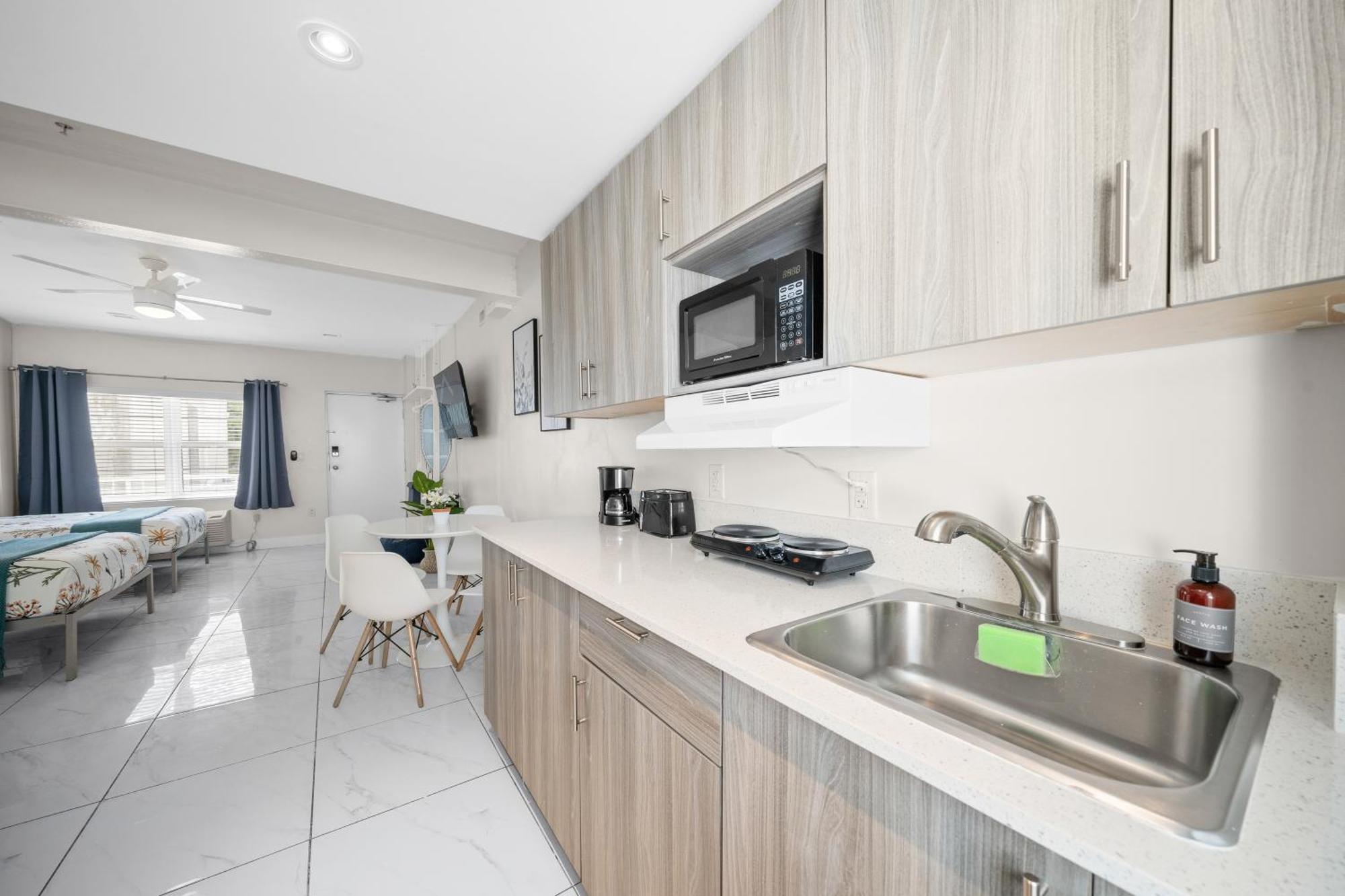 The Samantha By Lowkl Miami Beach Bagian luar foto